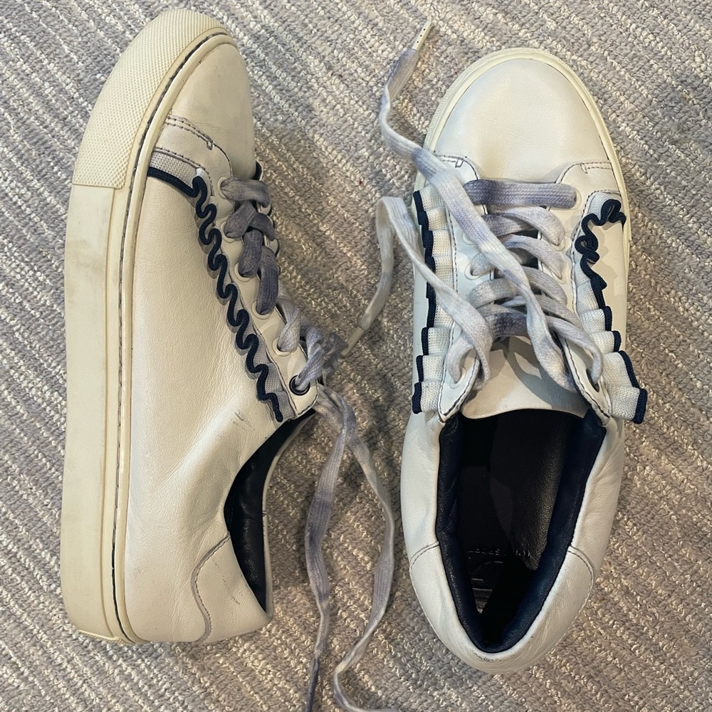 Tory Burch Tory Sport Sneakers size 9